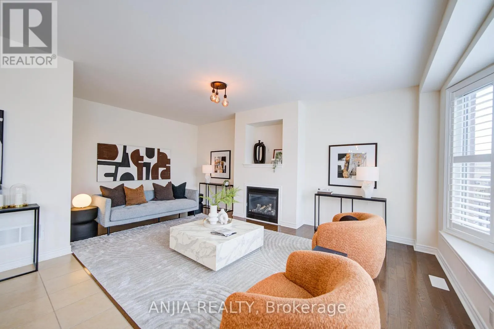 123 GREENFOREST GROVE