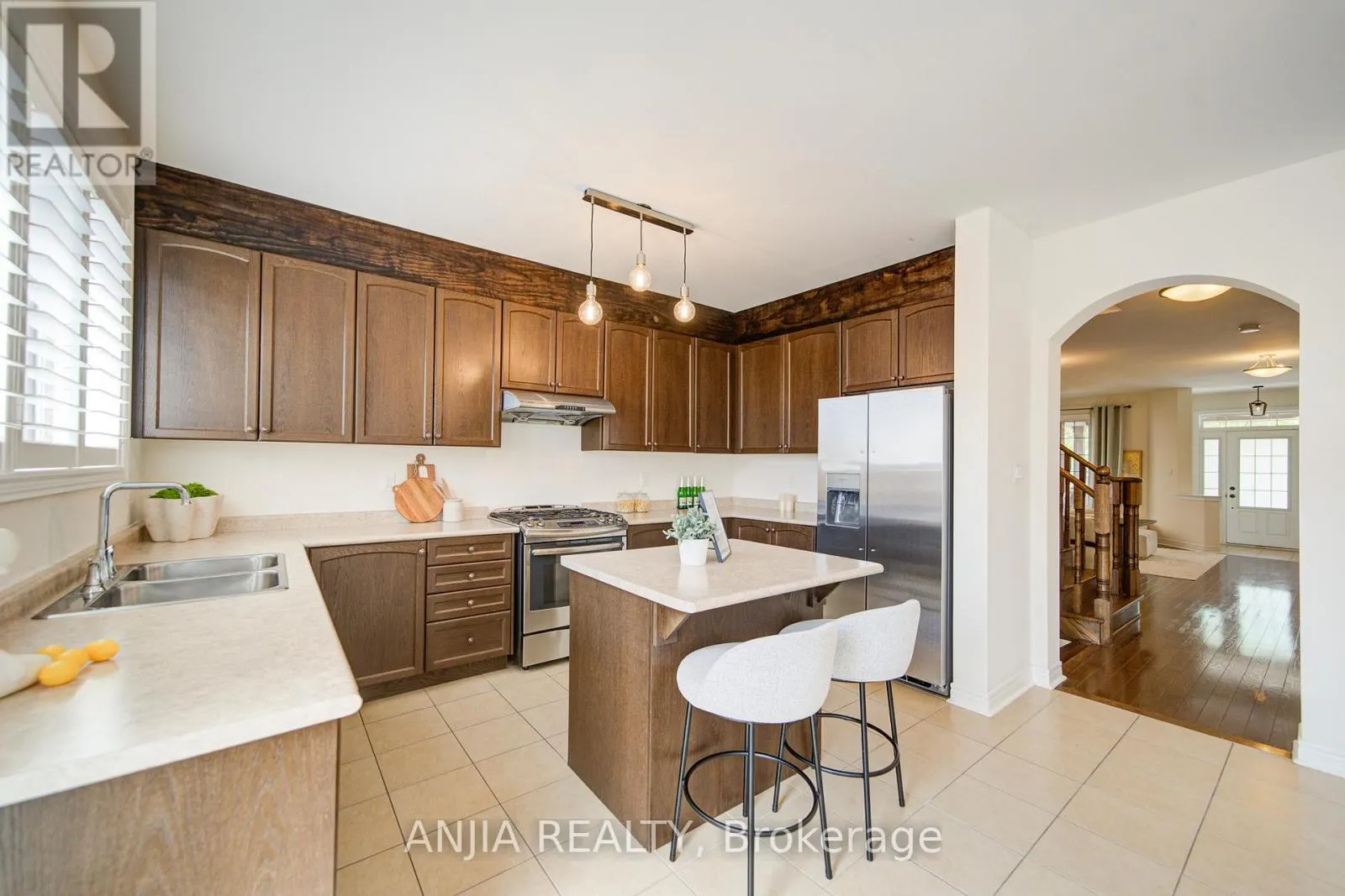 123 GREENFOREST GROVE