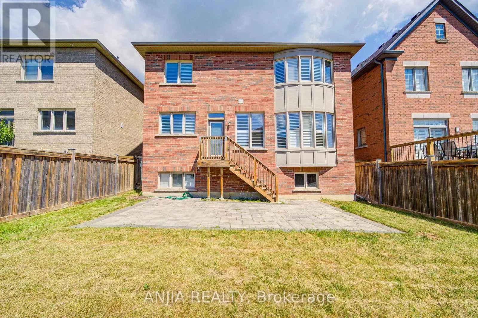 123 GREENFOREST GROVE