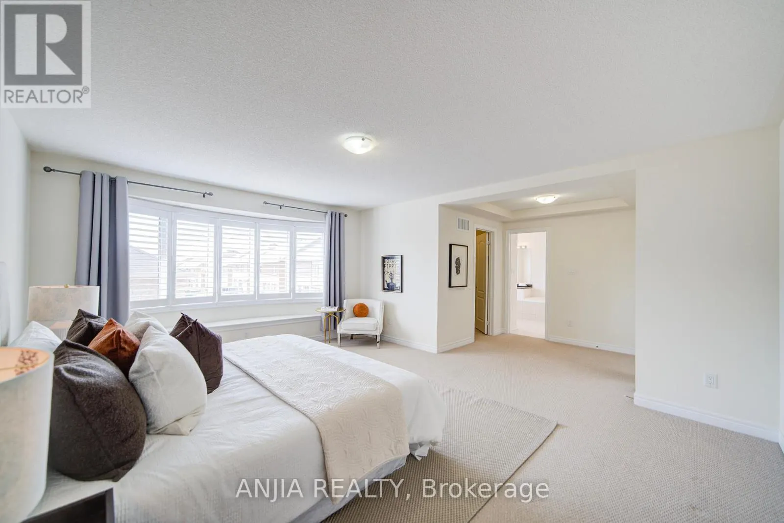 123 GREENFOREST GROVE