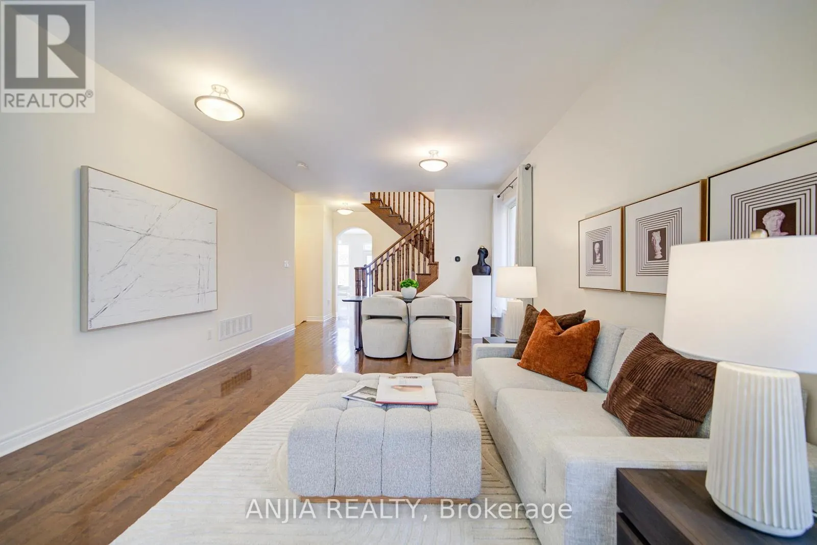 123 GREENFOREST GROVE