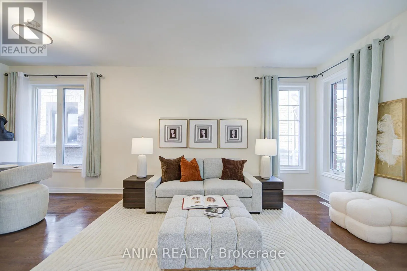 123 GREENFOREST GROVE