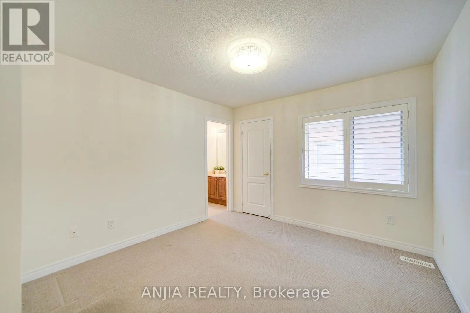 123 GREENFOREST GROVE