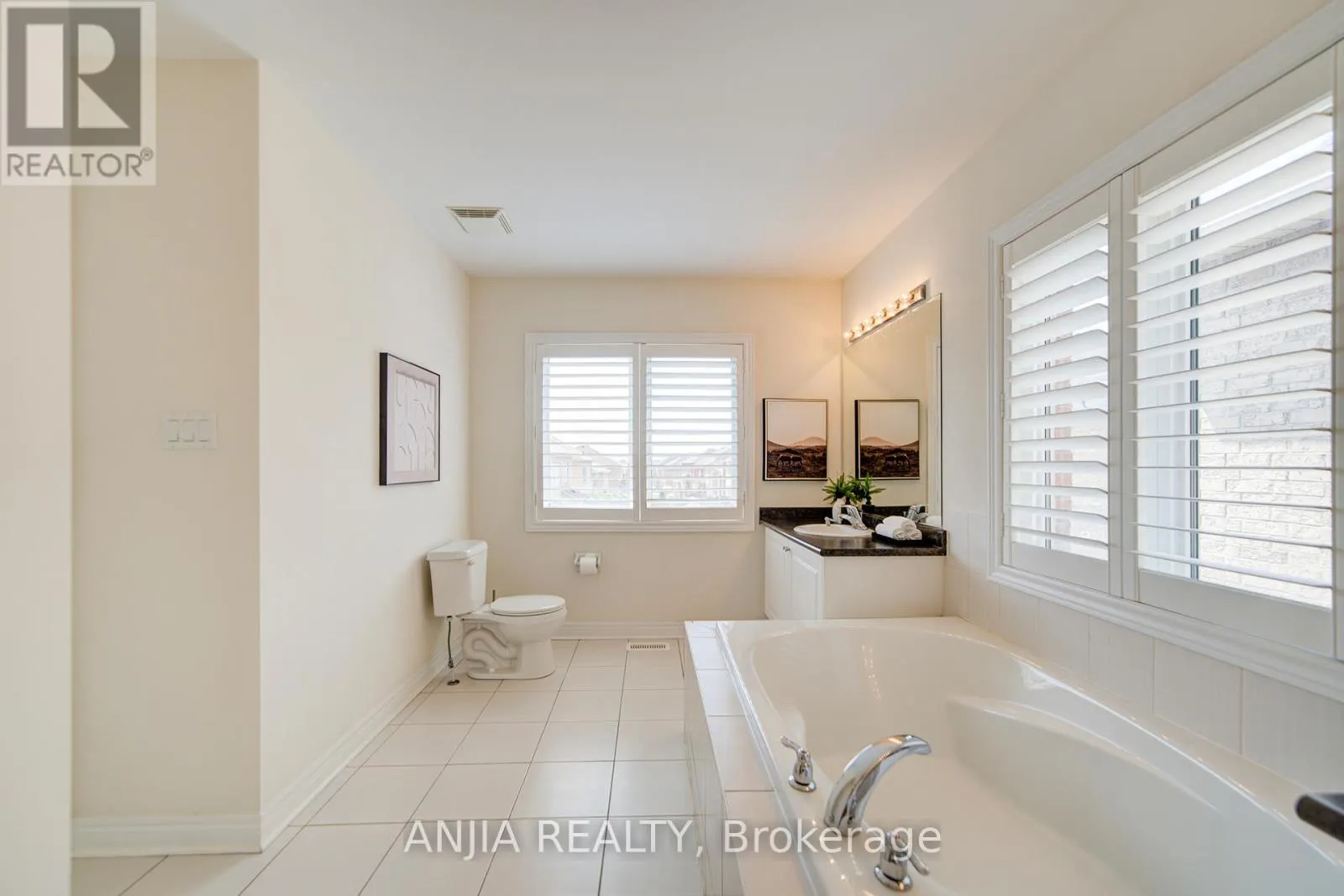 123 GREENFOREST GROVE
