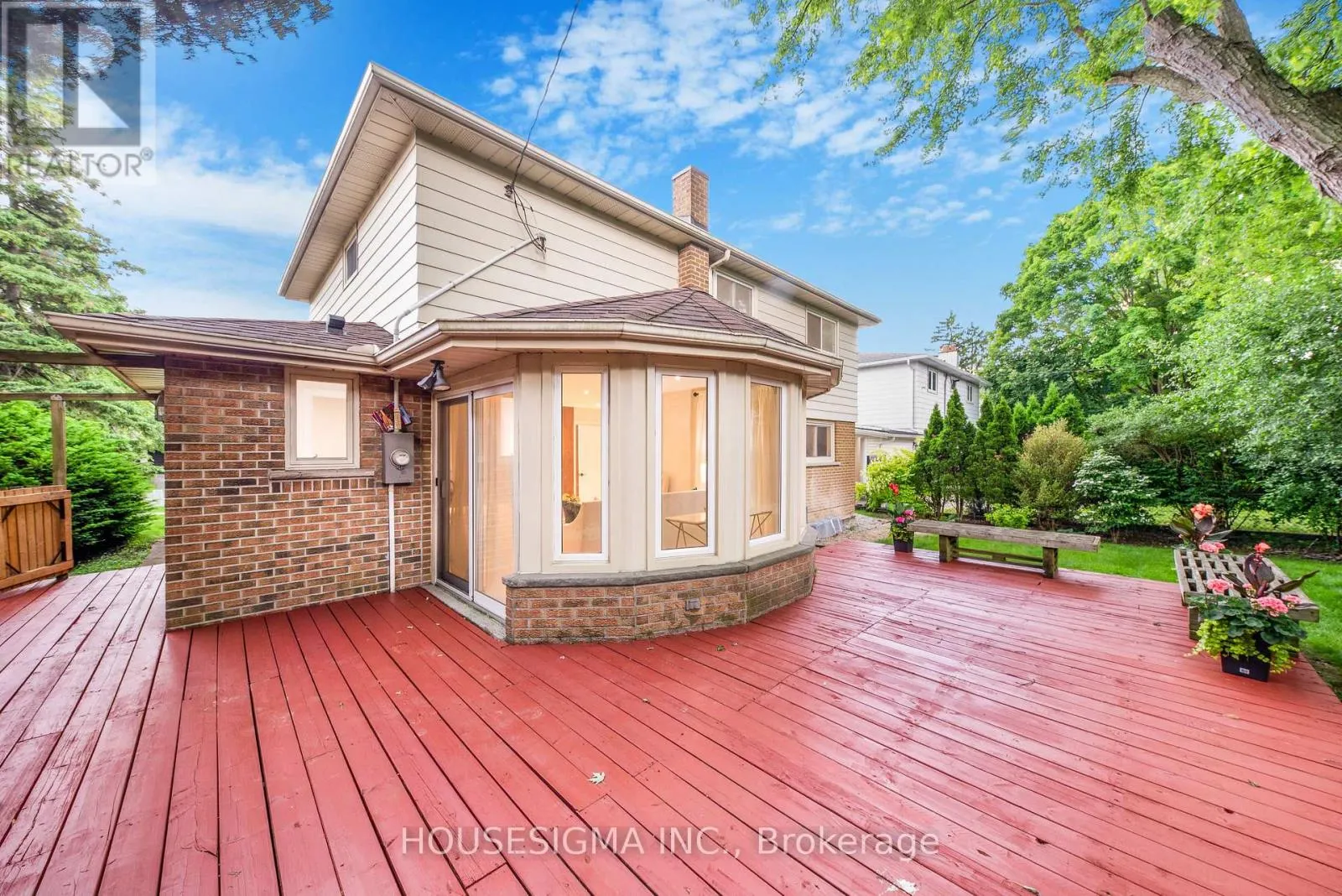 50 ROYAL ORCHARD BOULEVARD