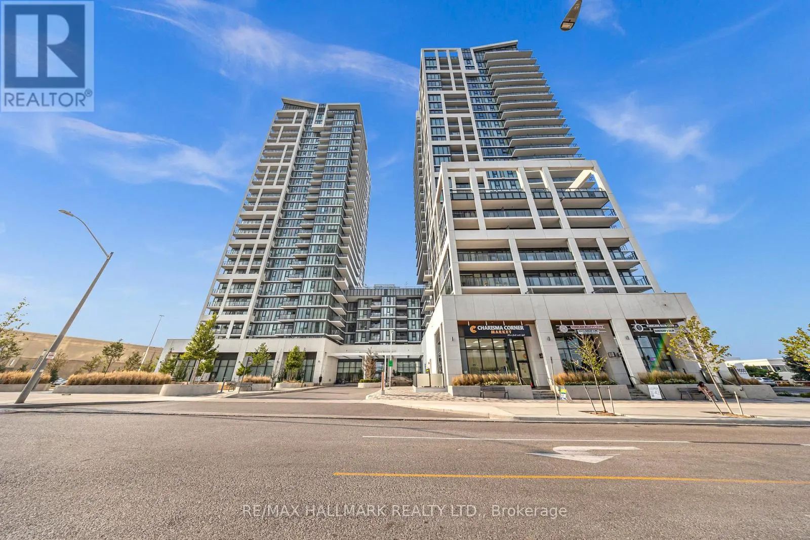 427 - 9000 JANE STREET