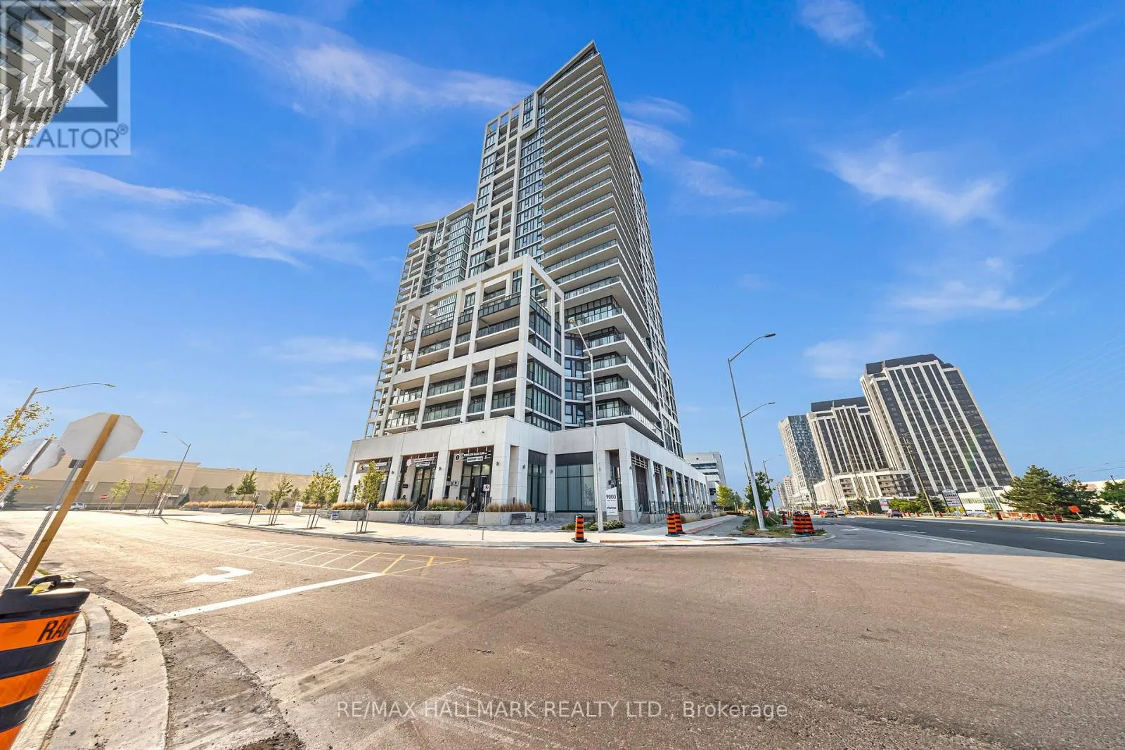 427 - 9000 JANE STREET