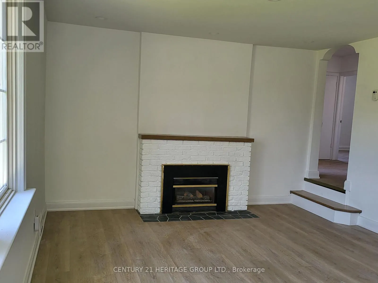 165 CHURCH STREET S