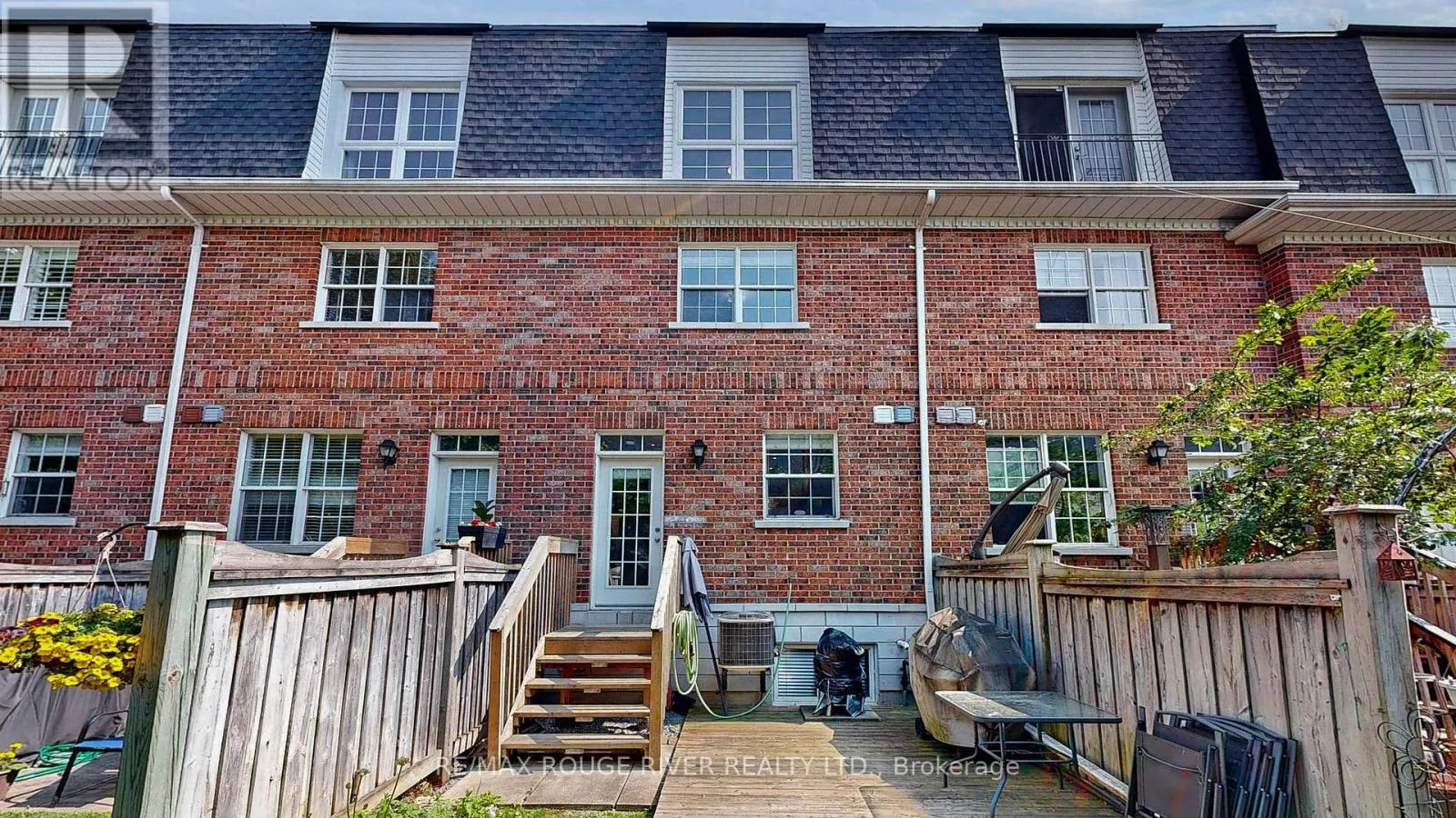 33 - 6 LEONARD STREET