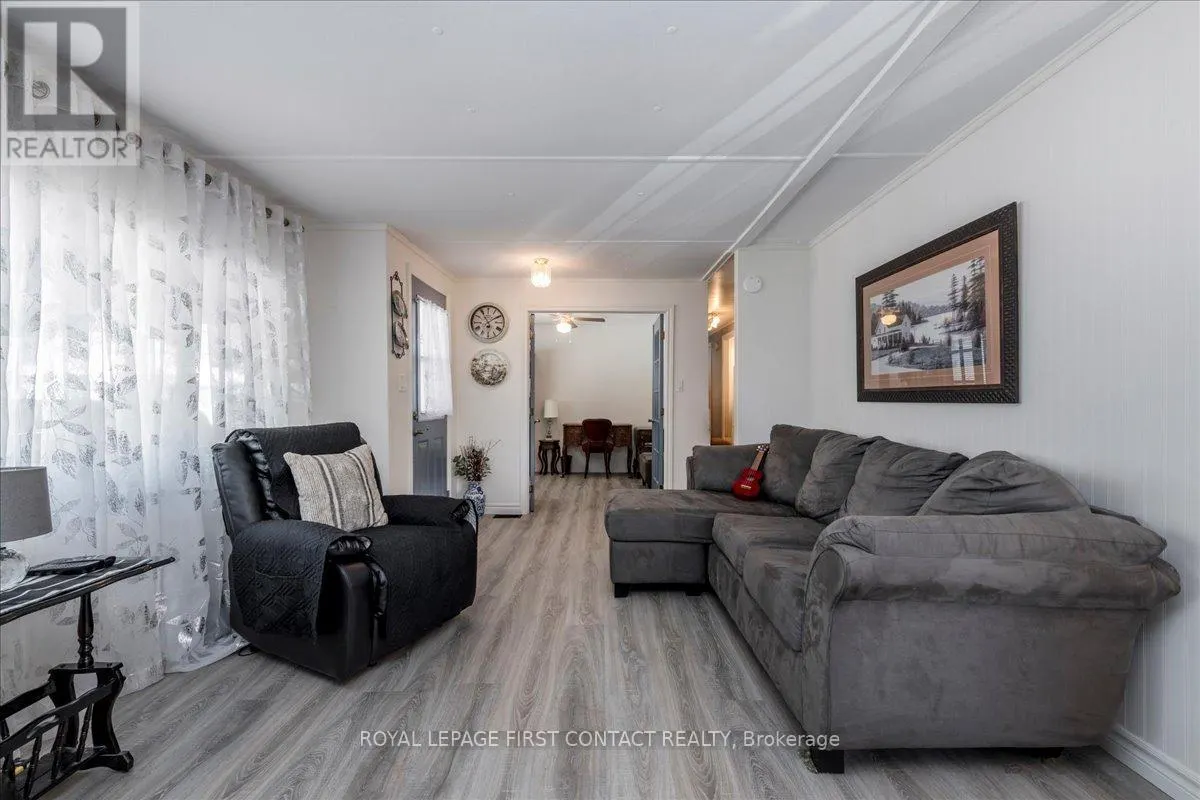 3 WEEPING WILLOW DRIVE