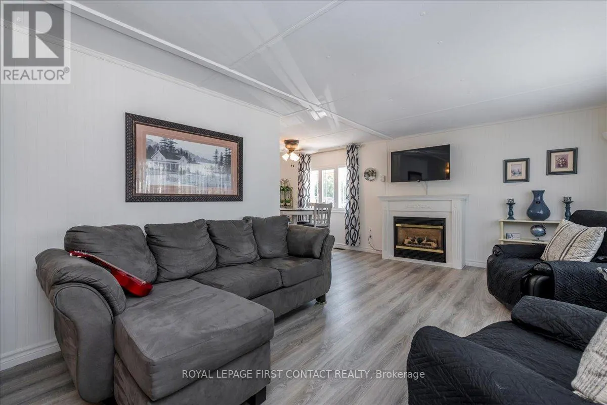3 WEEPING WILLOW DRIVE
