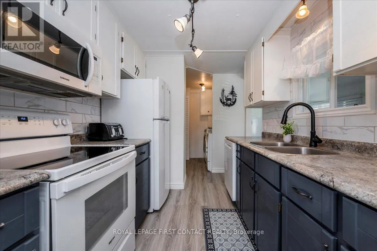 3 WEEPING WILLOW DRIVE