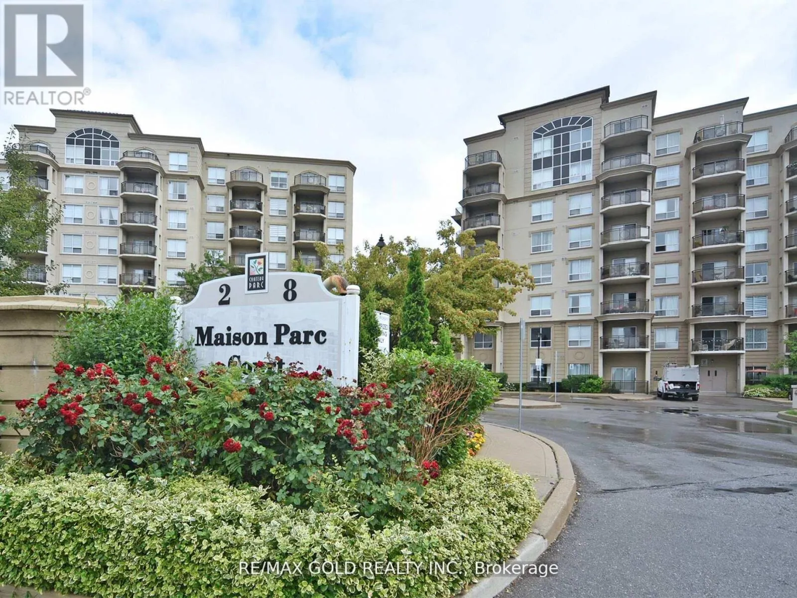 404 - 2 MAISON PARC COURT