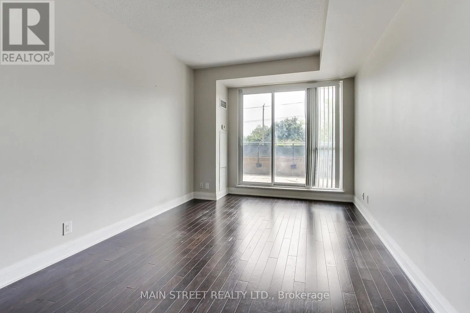 308 - 520 STEELES AVENUE