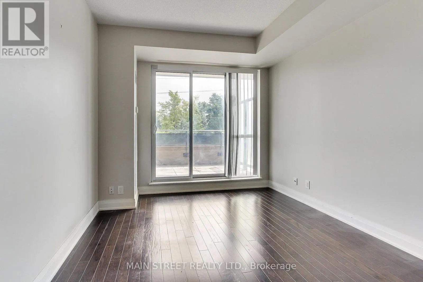 308 - 520 STEELES AVENUE