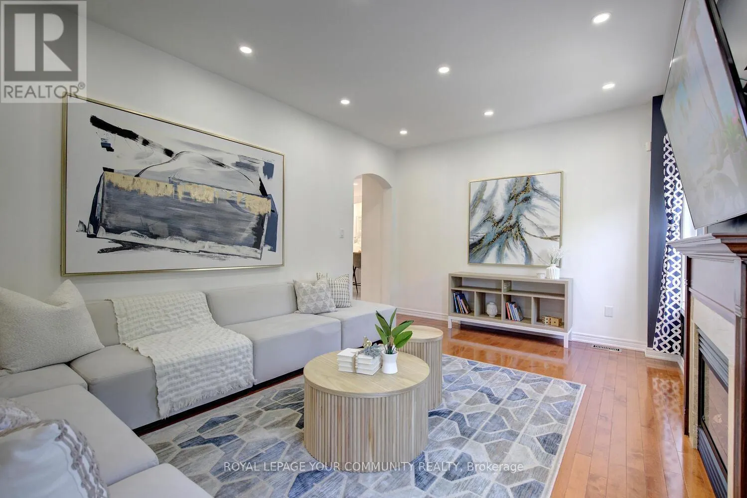 127 GOLDEN FOREST ROAD