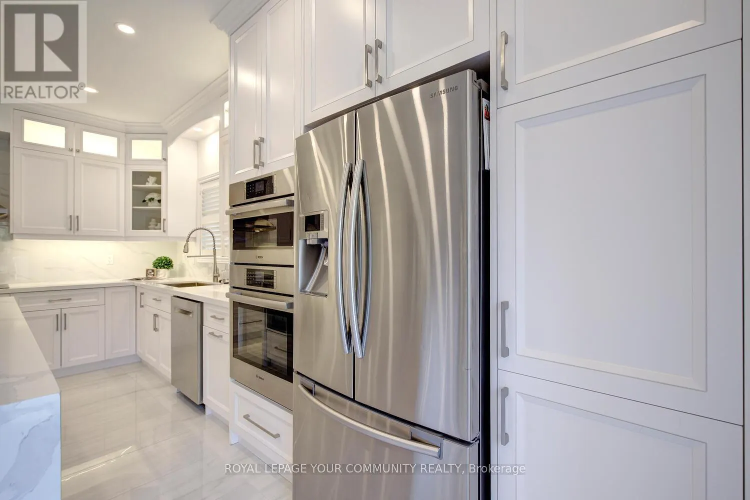127 GOLDEN FOREST ROAD