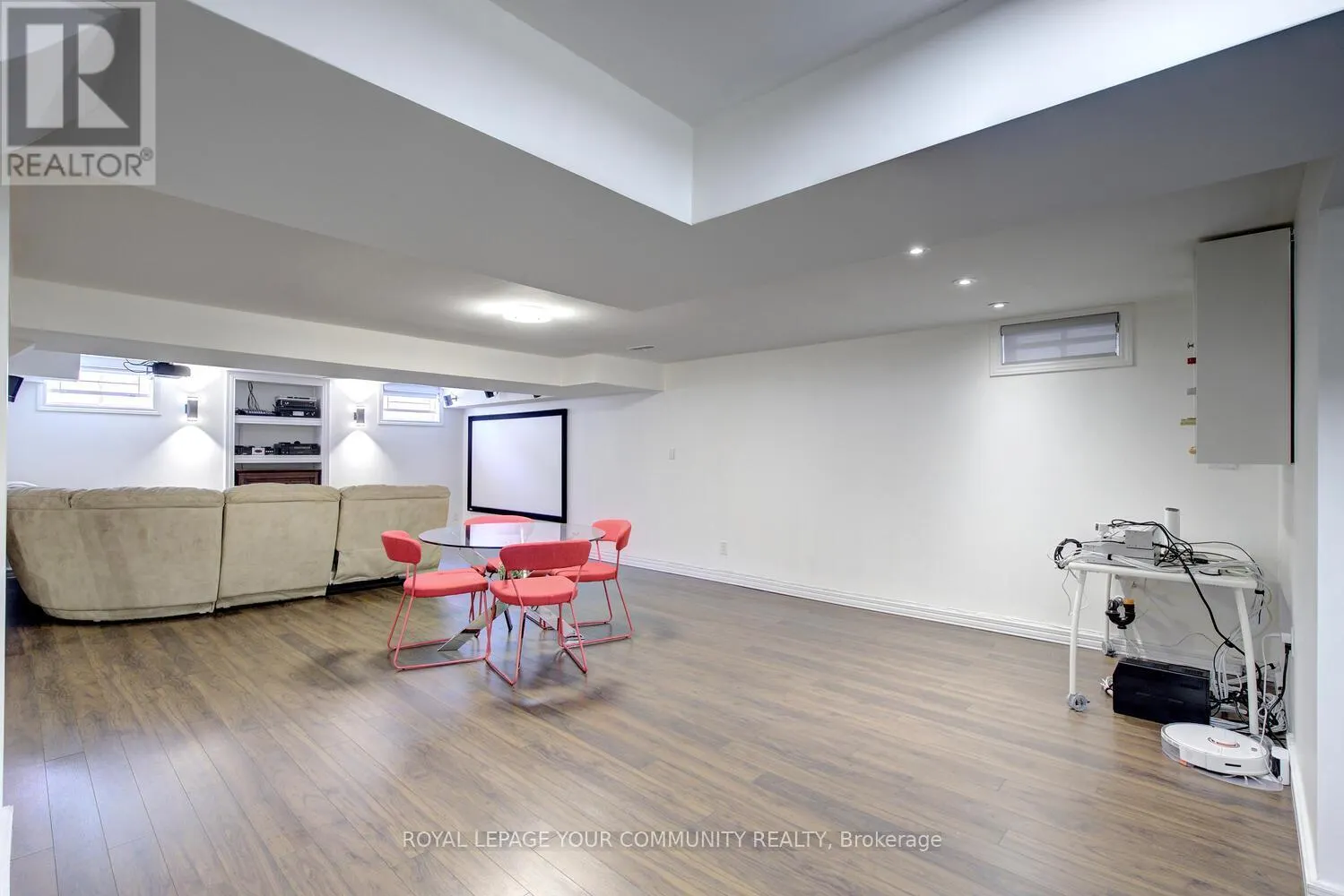 127 GOLDEN FOREST ROAD