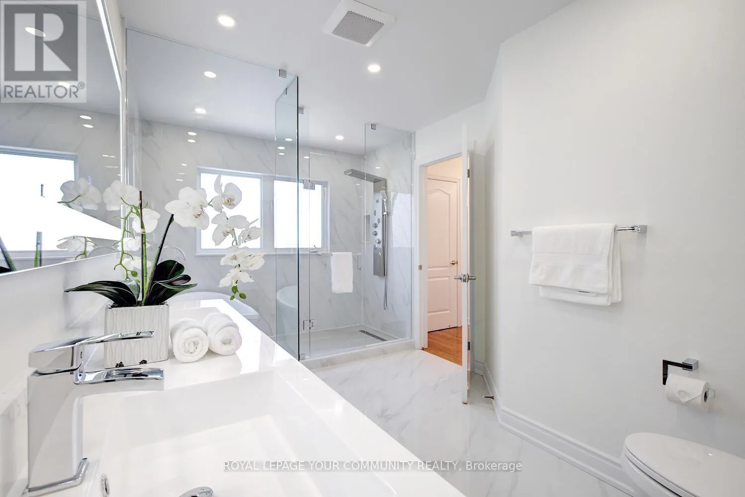 127 GOLDEN FOREST ROAD