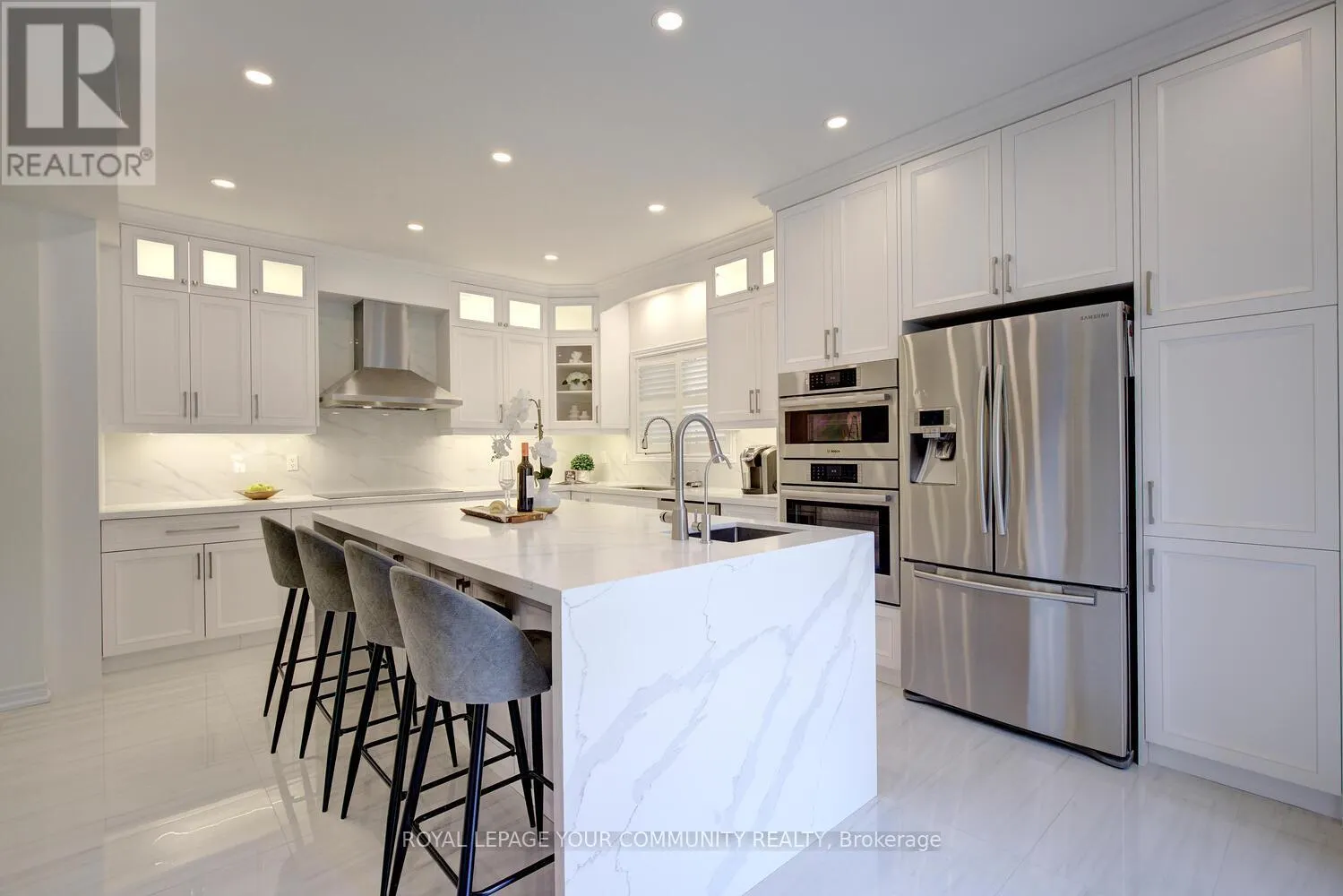 127 GOLDEN FOREST ROAD