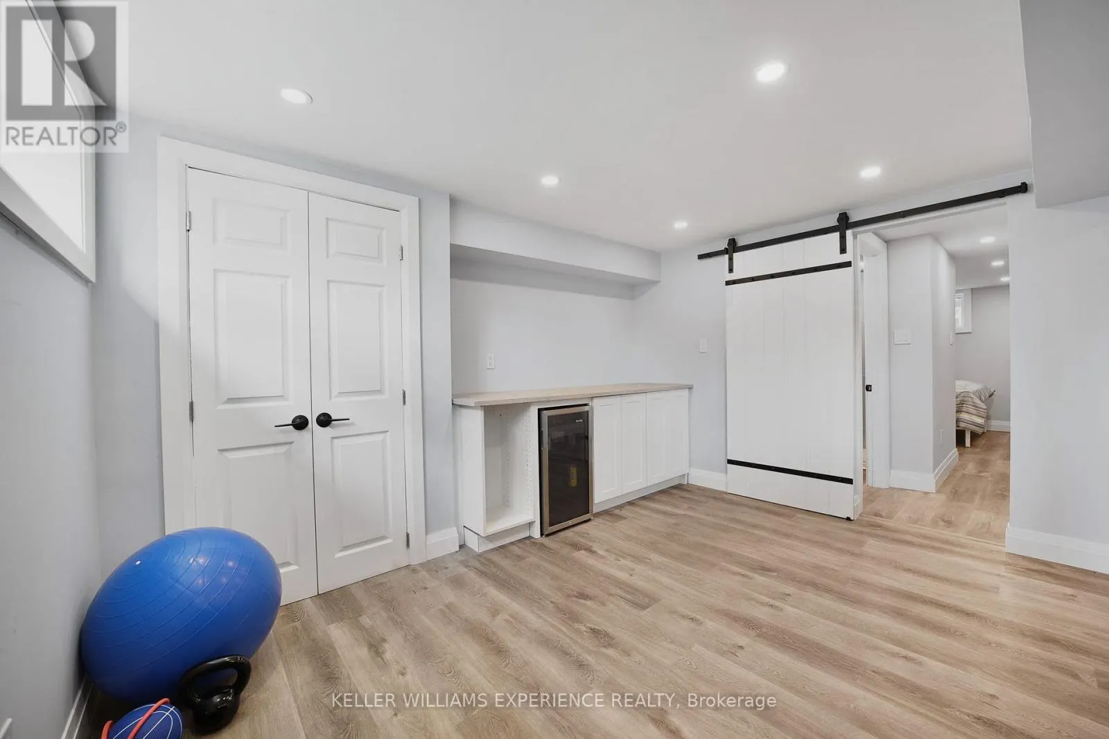85 GLADMAN AVENUE