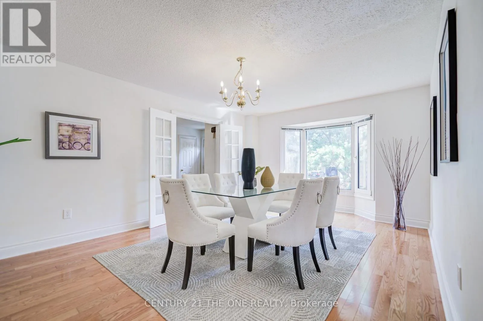 35 AMBLESIDE CRESCENT