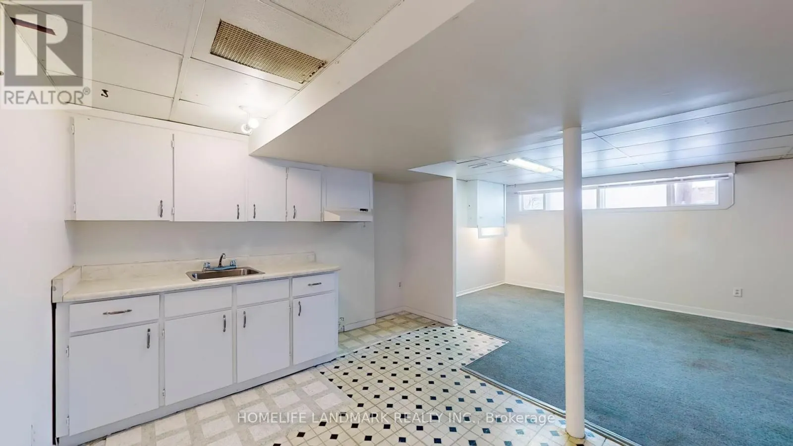 424 BONITA CRESCENT