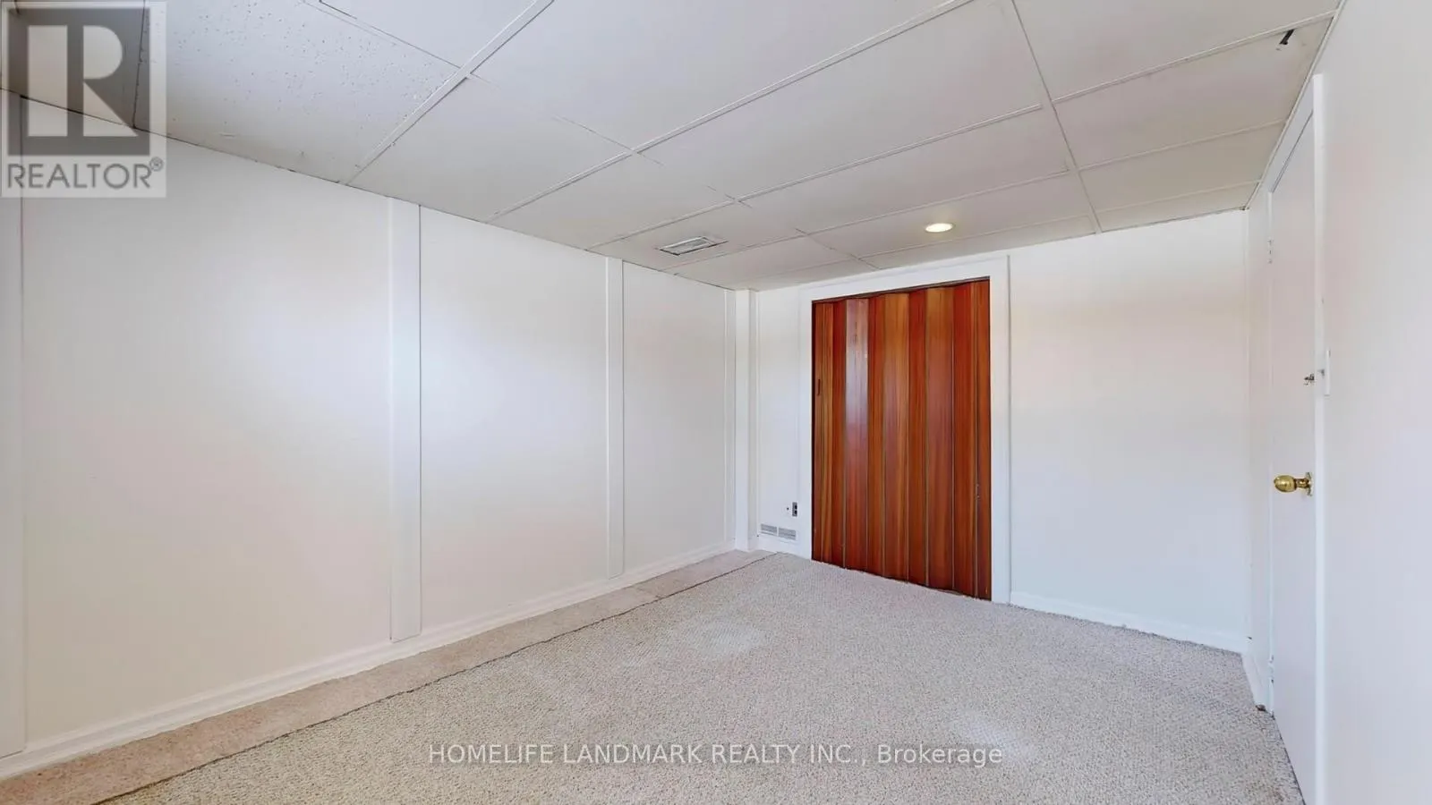 424 BONITA CRESCENT
