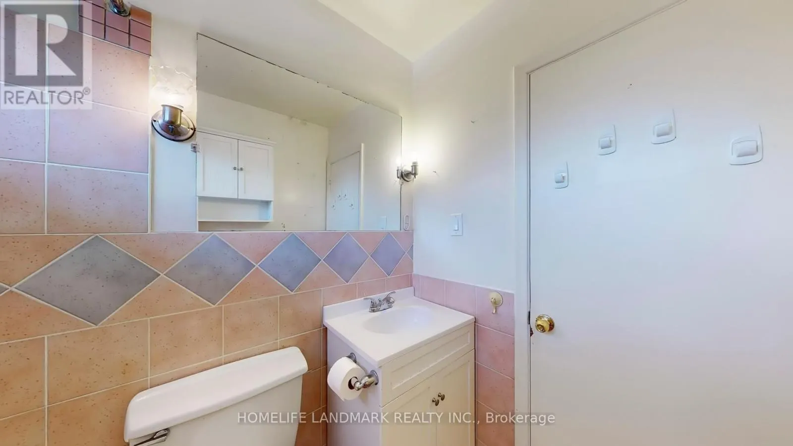 424 BONITA CRESCENT