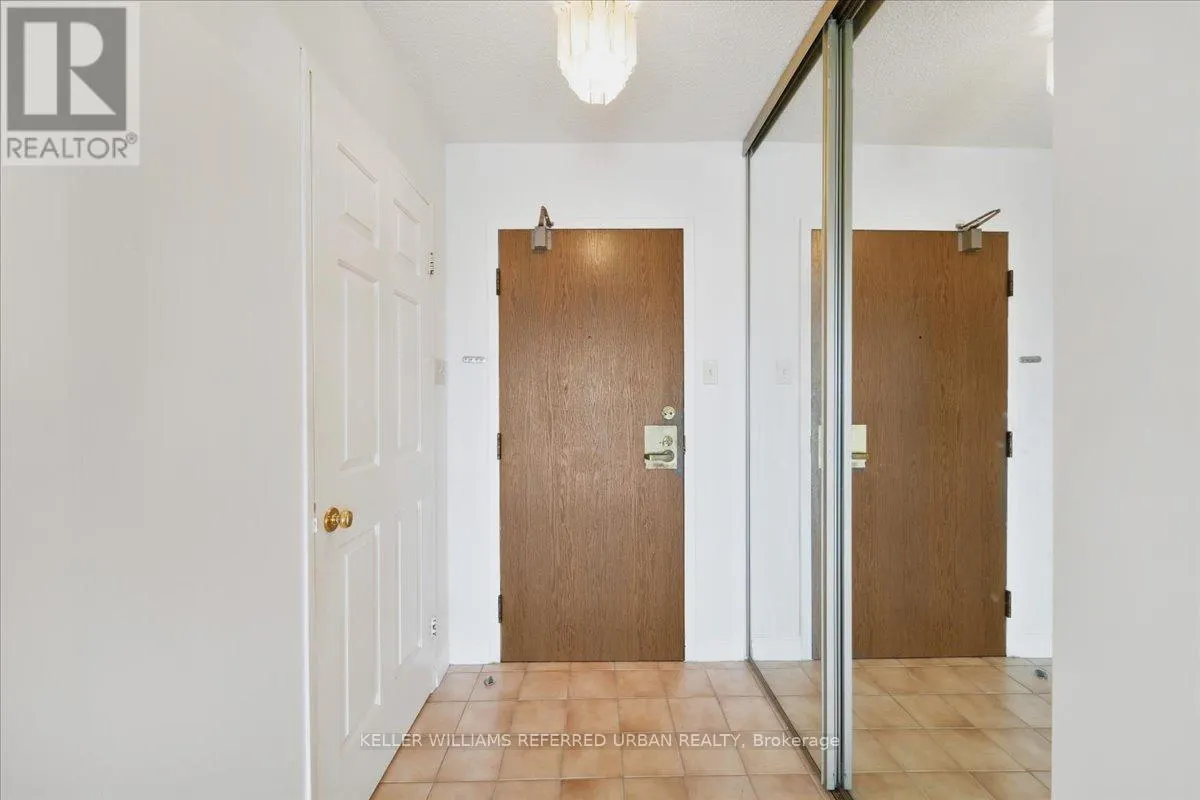 504 - 333 CLARK AVENUE W