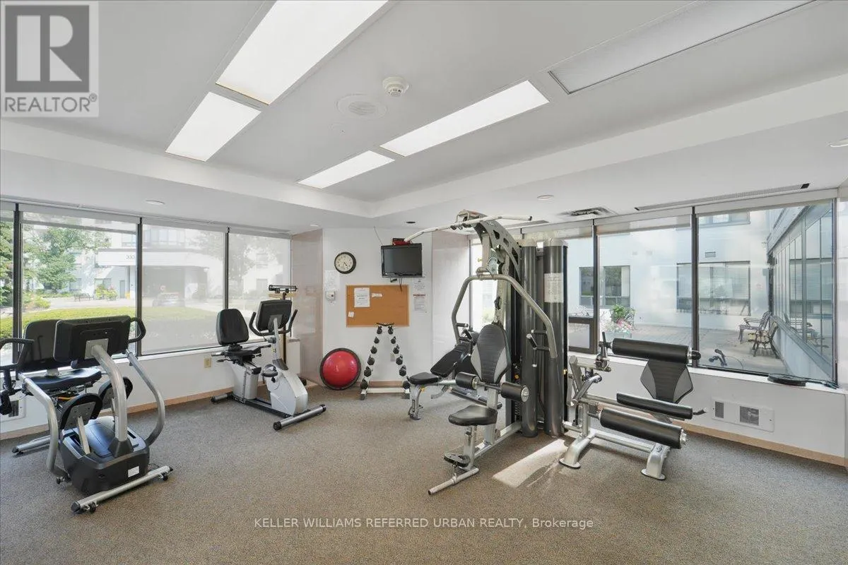504 - 333 CLARK AVENUE W