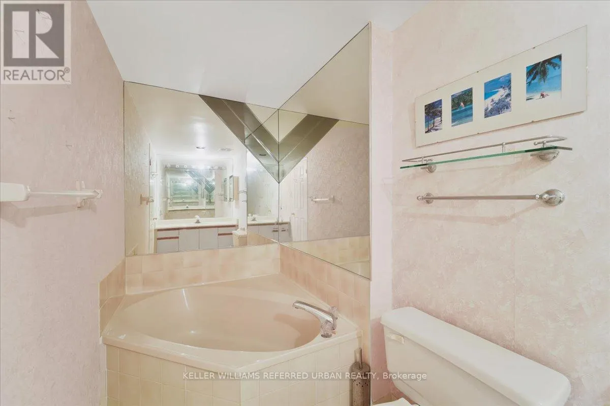 504 - 333 CLARK AVENUE W