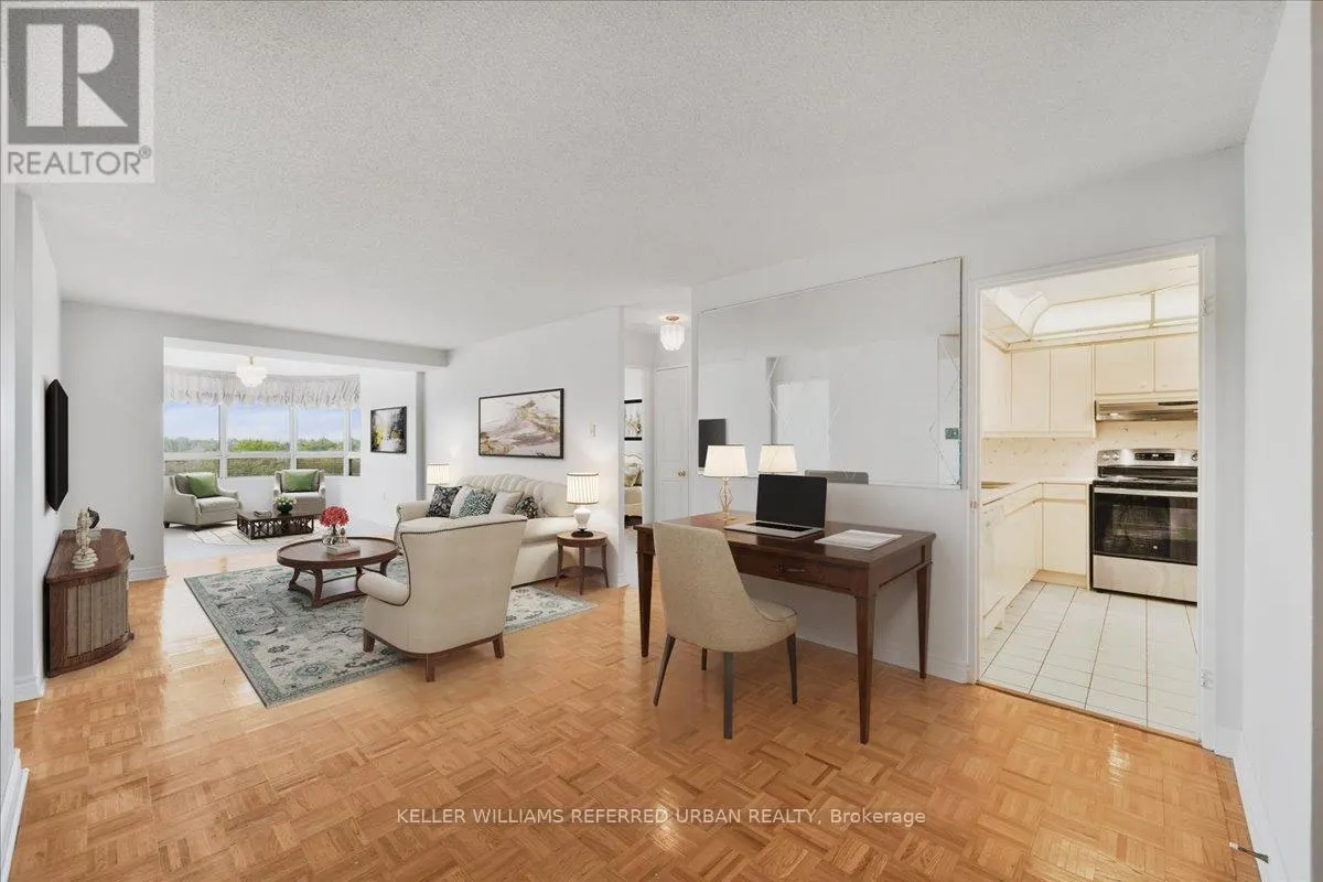 504 - 333 CLARK AVENUE W