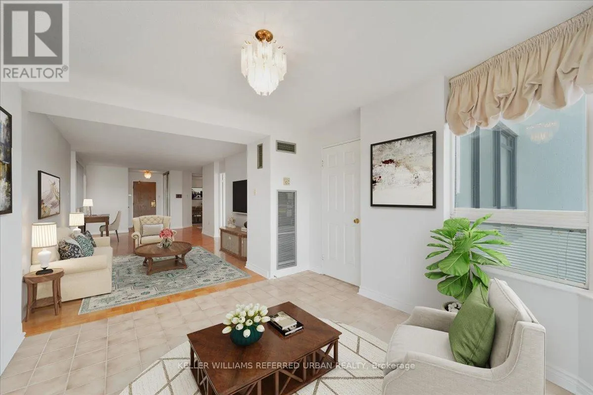 504 - 333 CLARK AVENUE W