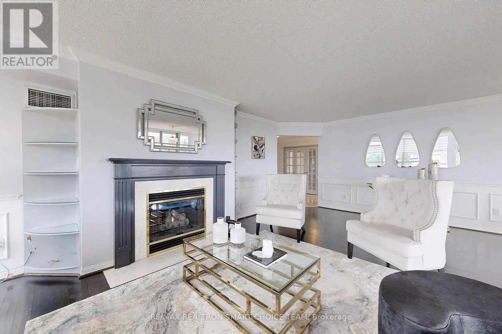 514 - 610 BULLOCK DRIVE