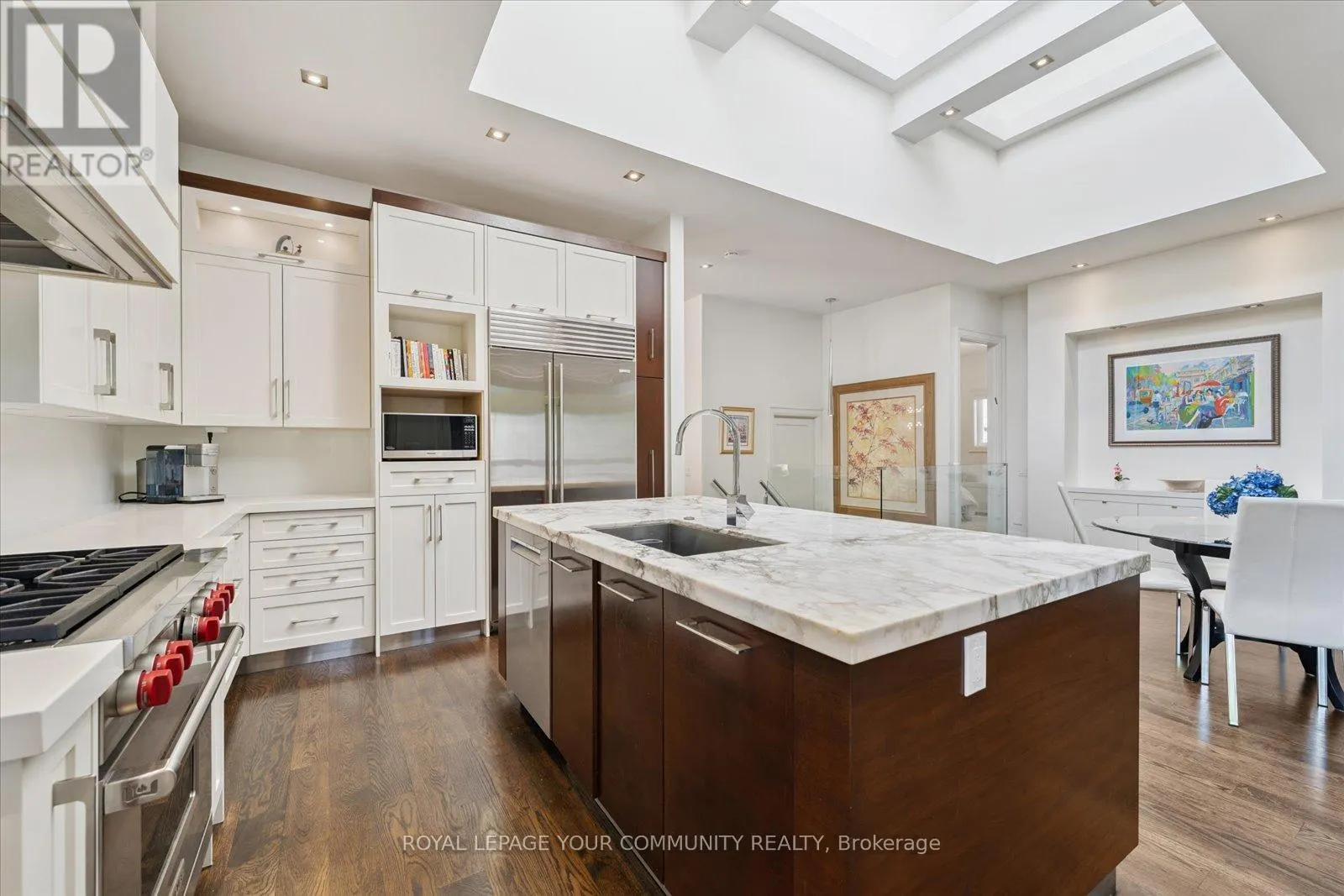 8 WINTERPORT COURT