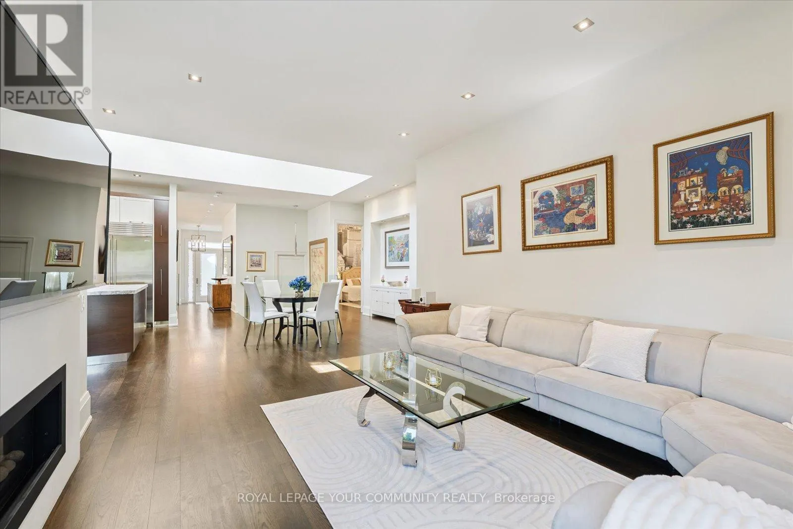 8 WINTERPORT COURT