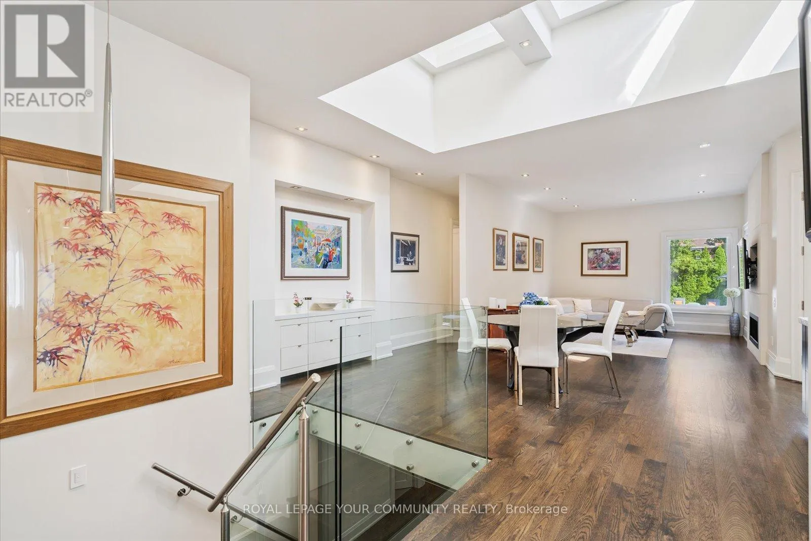 8 WINTERPORT COURT