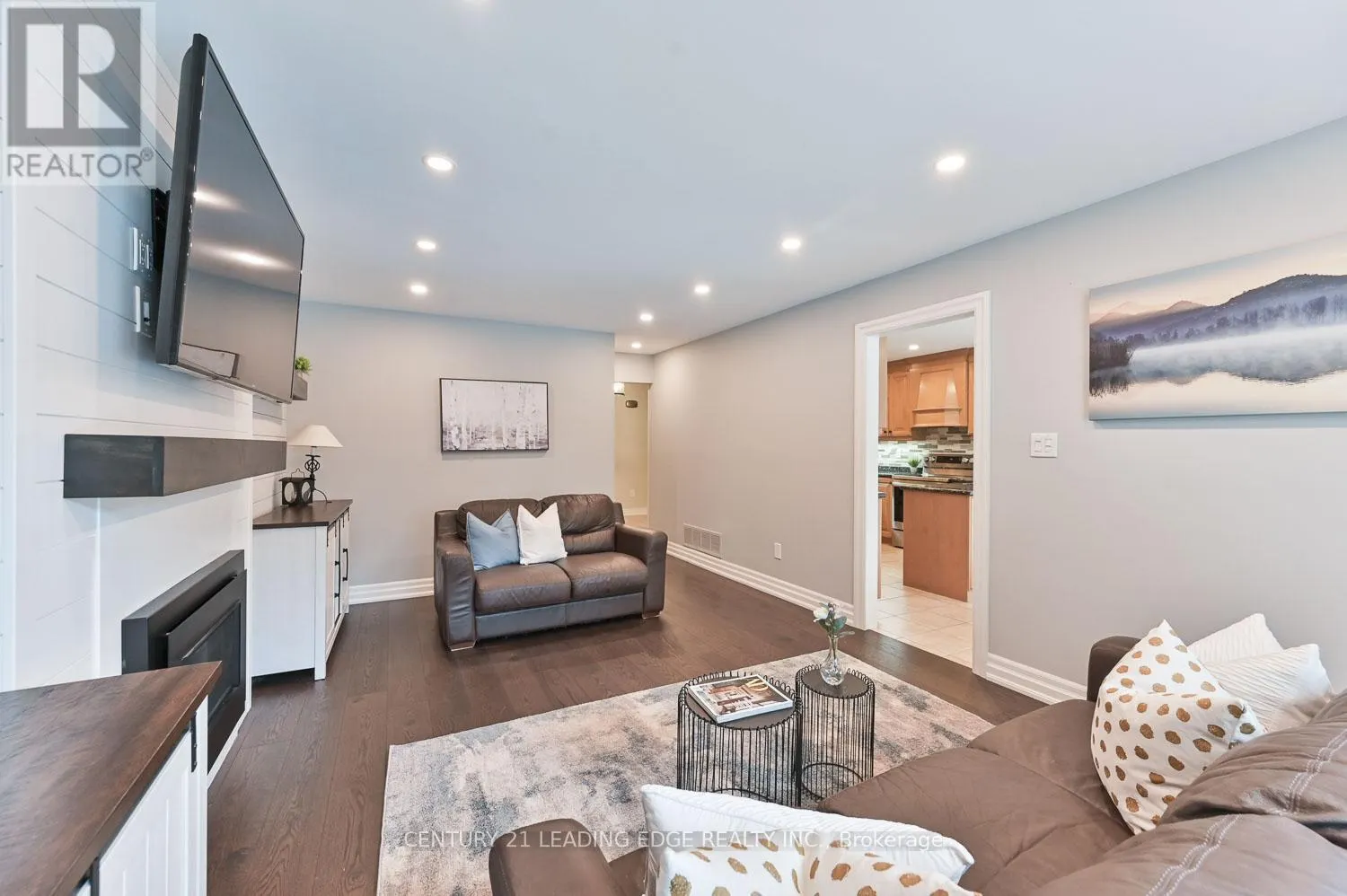 15 MCCARTY CRESCENT