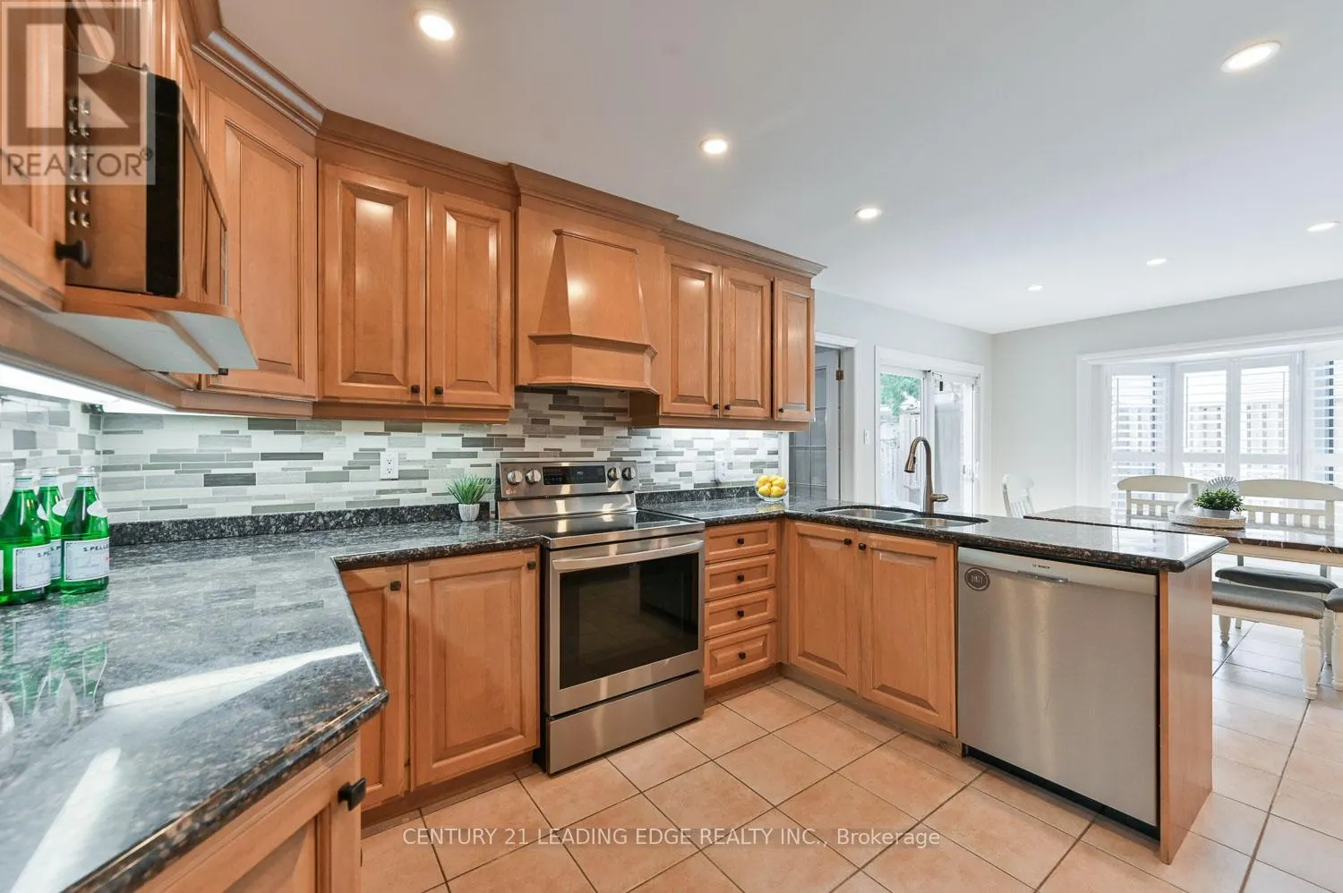 15 MCCARTY CRESCENT