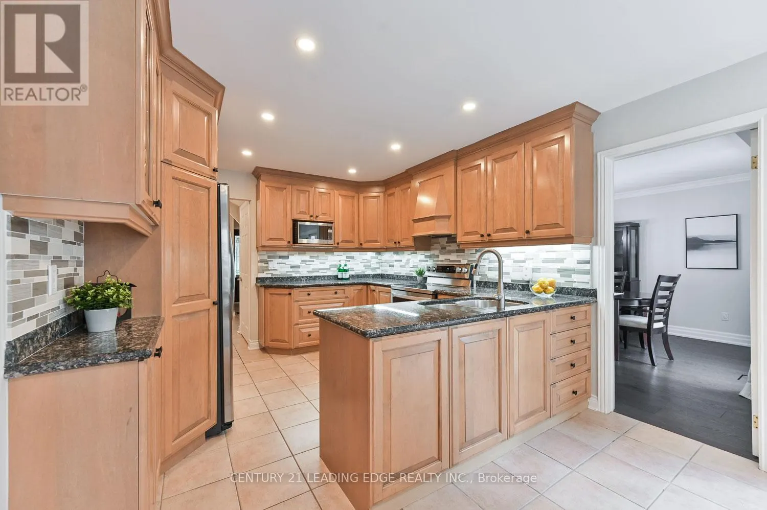 15 MCCARTY CRESCENT