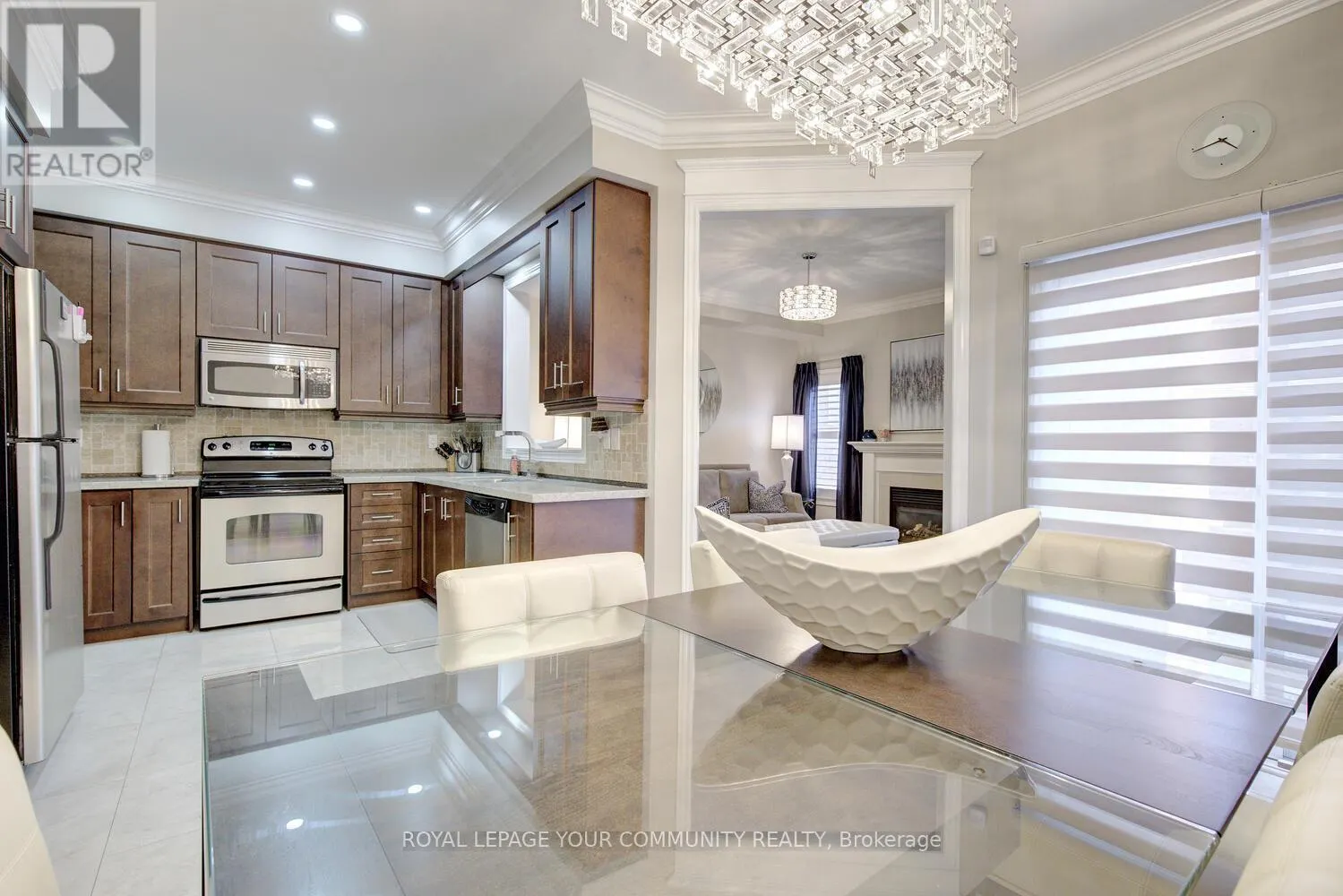 121 MAHOGANY FOREST DRIVE