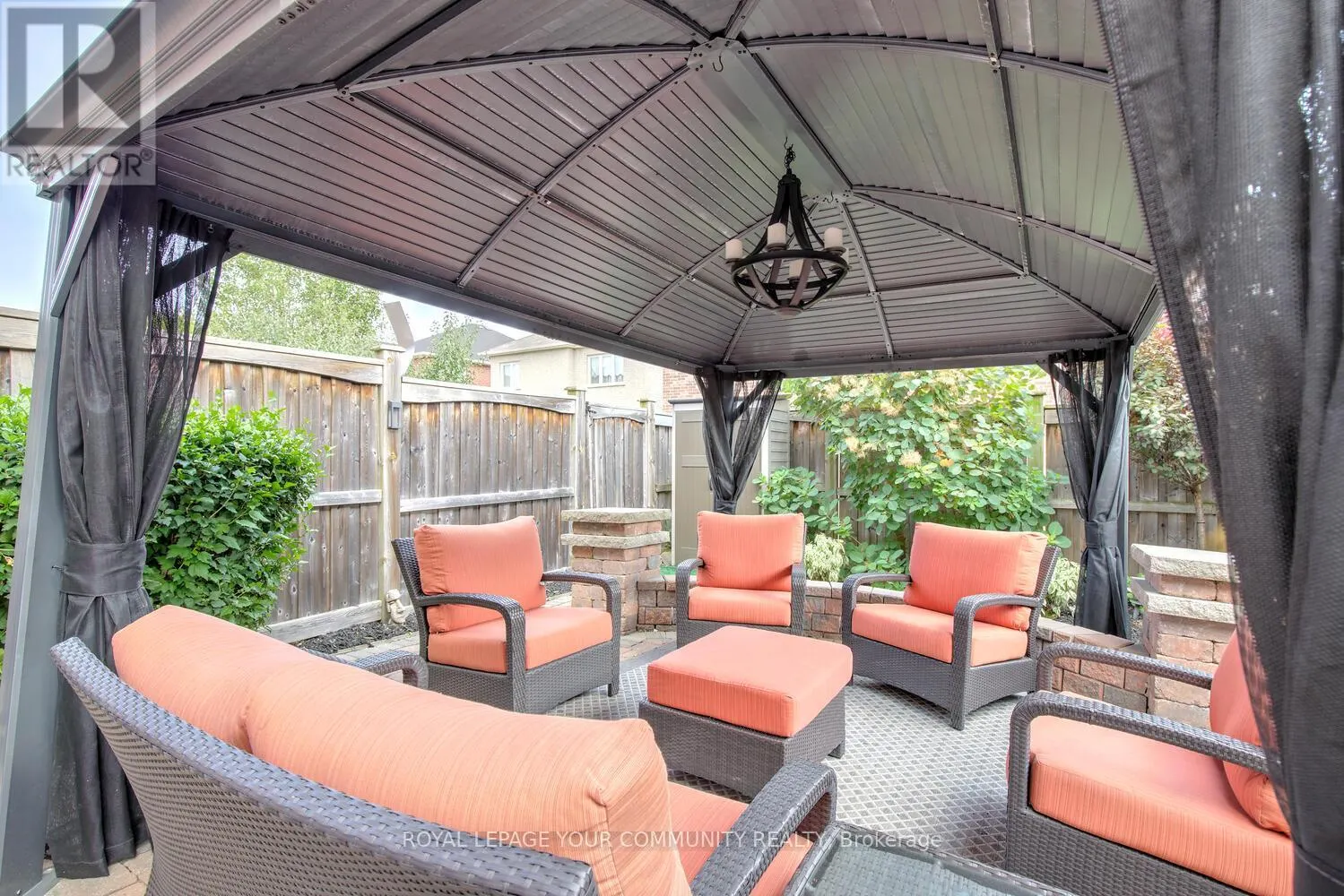 121 MAHOGANY FOREST DRIVE