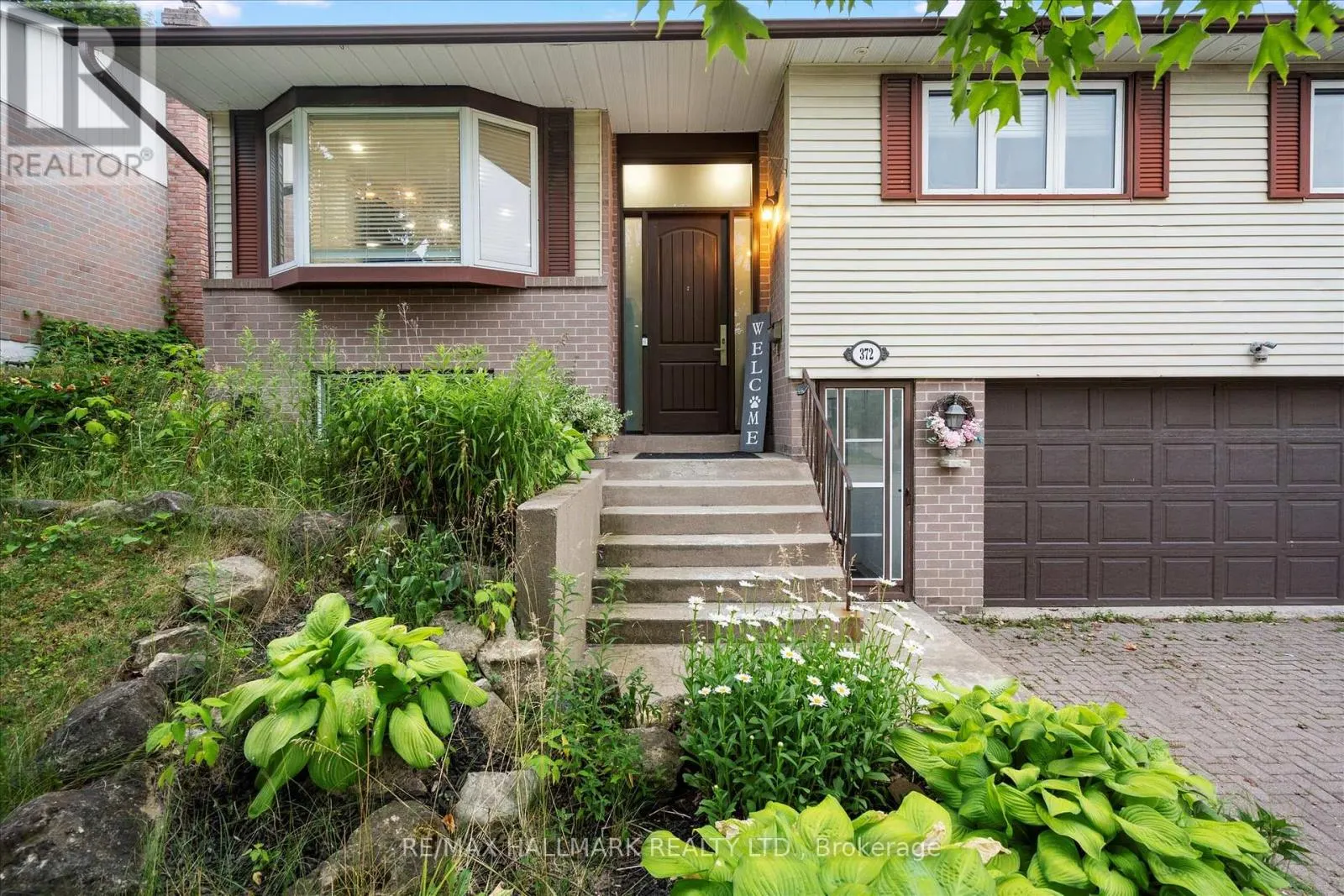 372 DIXON BOULEVARD