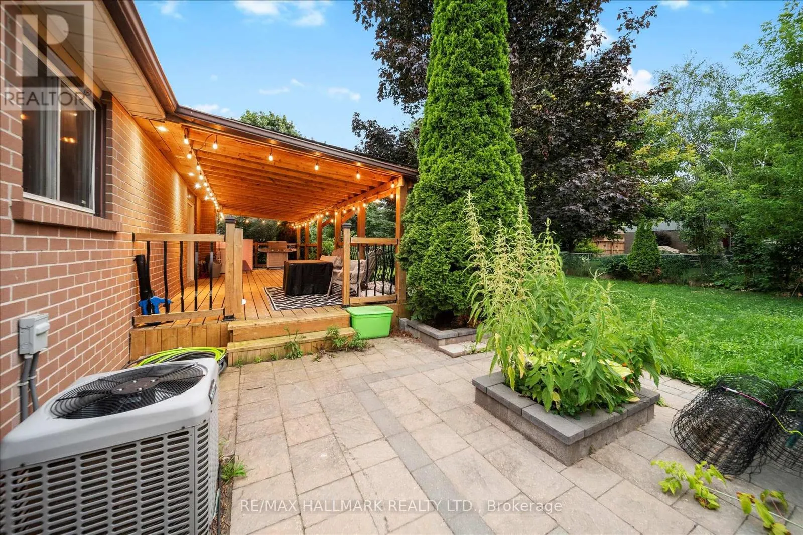 372 DIXON BOULEVARD