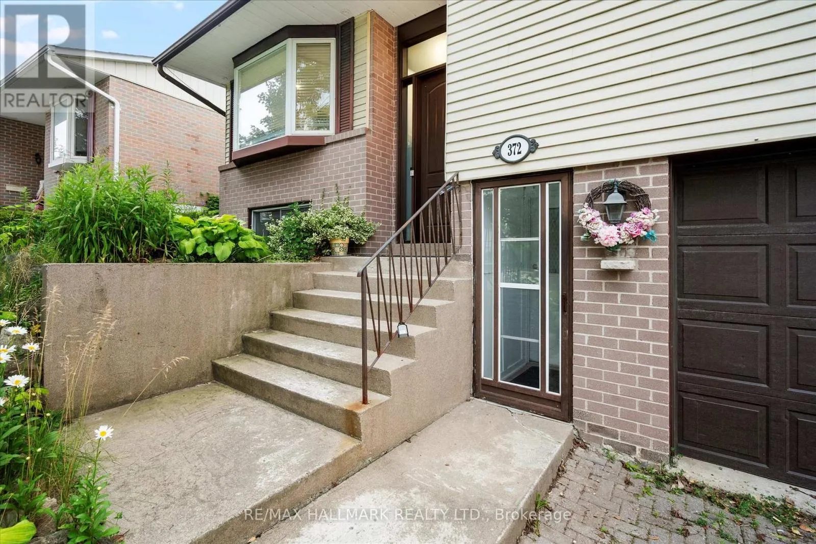 372 DIXON BOULEVARD
