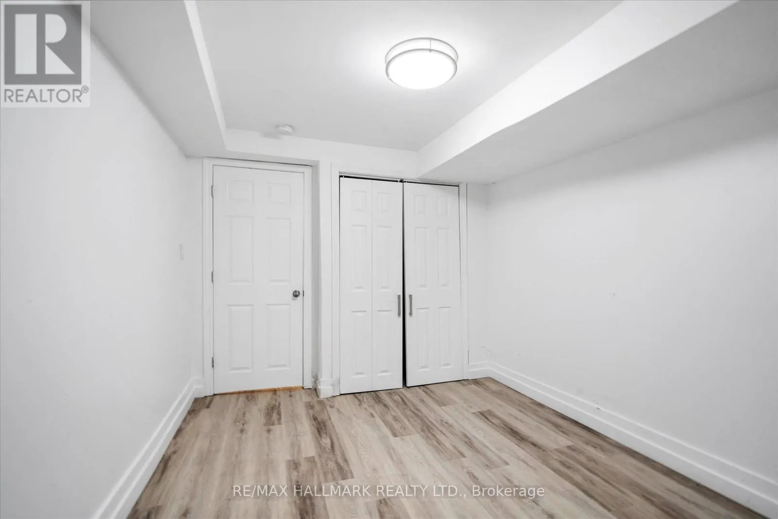 372 DIXON BOULEVARD