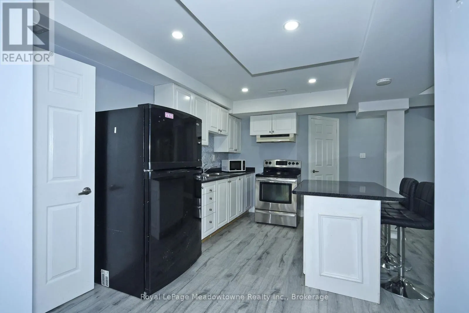 30 MILLRUN CRESCENT N