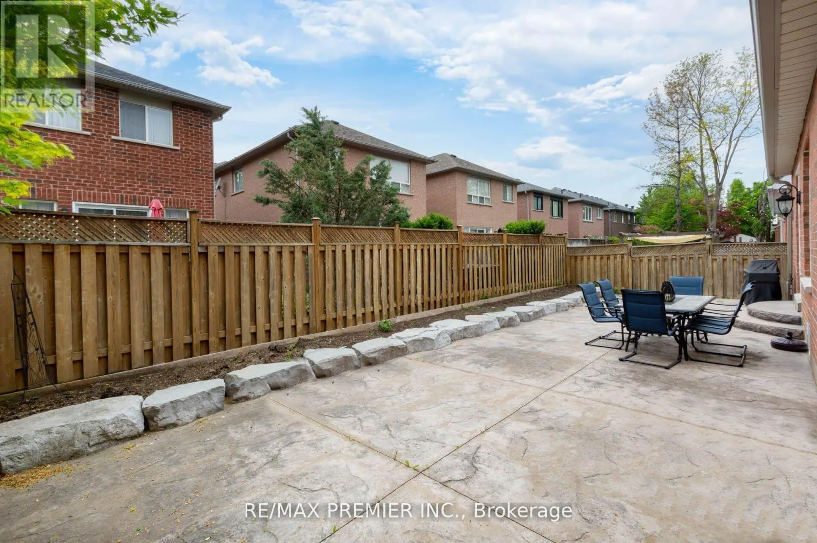 48 BRADEN WAY