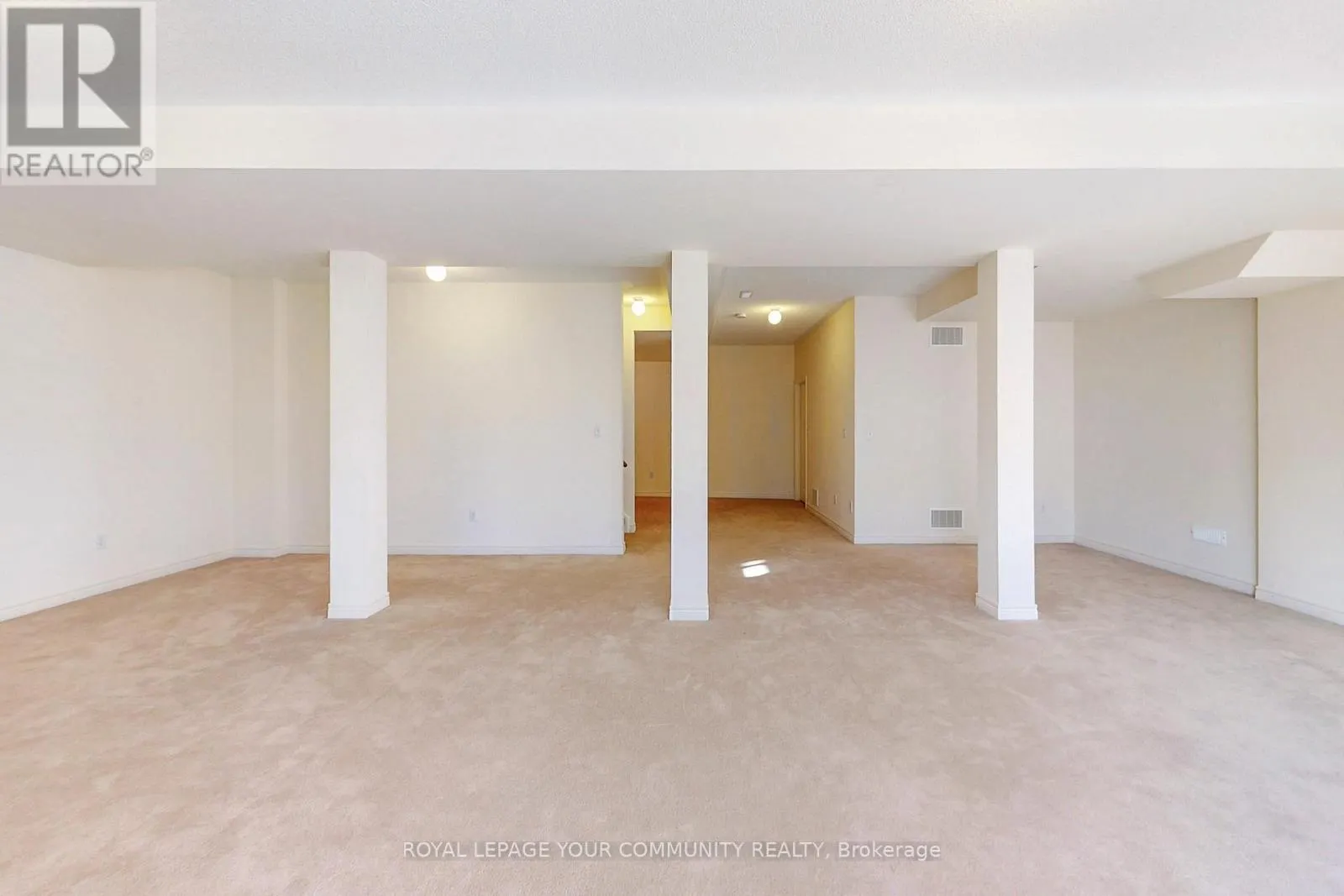 131 AIKENHEAD AVENUE